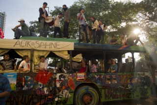 Bus4