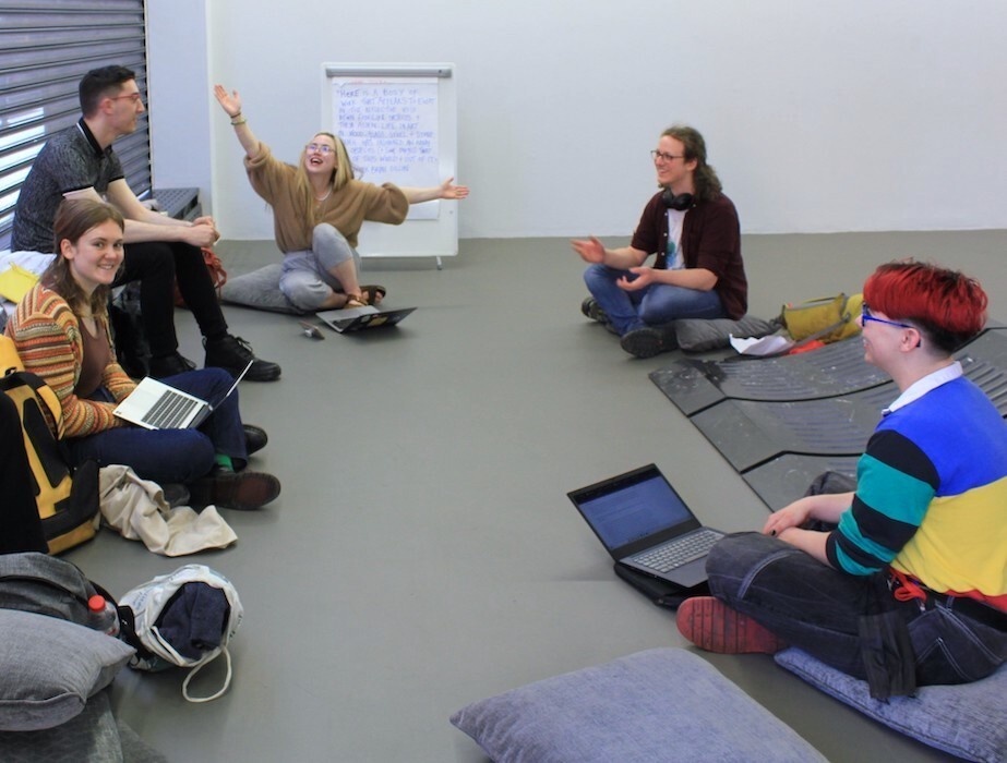 Open Call: Young Art Writers workshop with Lily Cahill

Young Art Writers workshop with Lily Cahill at Temple Bar Gallery + Studios, April 2023.