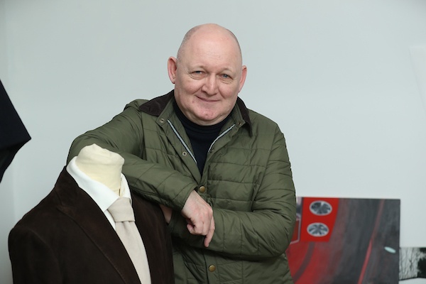 Supporters Club: Behind-the-scenes studio visit with Stephen Loughman

Stephen Loughman