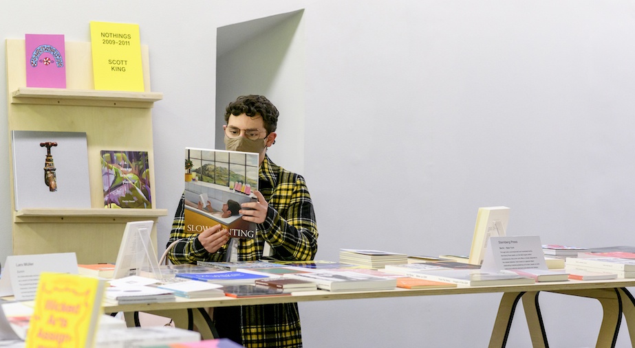 DABF23 Talk: Artist Book Tour

Dublin Art Book Fair 2022. Photo: Louis Haugh