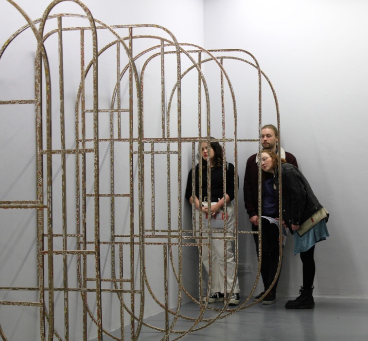 Slow Looking Experience: Sean Edwards 'chased losses'

Slow Looking Experience: Sean Edwards 'chased losses'