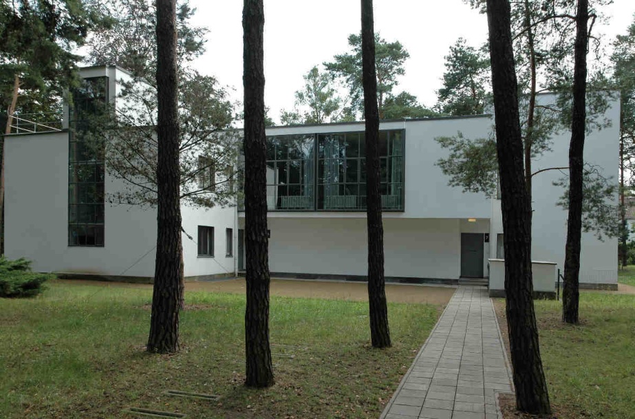 DABF19 Public Talk: Living for the Bauhaus: Houses or Housing?