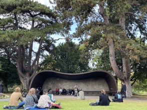 Sarah Pierce, Shelter Bread & Freedom. Remote readings in People’s Garden Shelter, Phoenix Park, Dublin, 10 October 2021. Photograph by Alice Rekab.