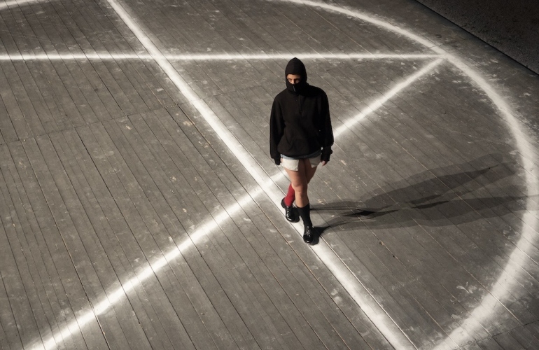 Eoghan Ryan. 'Circle A', 2024. Performance. Dimensions variable. Courtesy the artist and Live Works, Centrale Fies.
