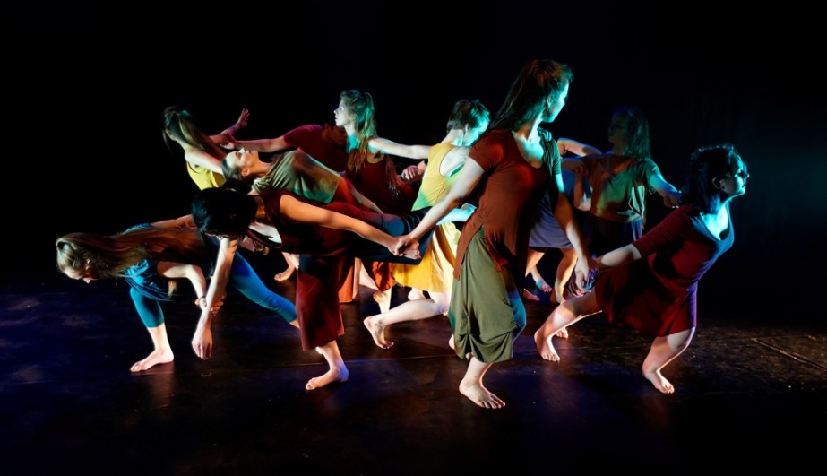 Dublin Youth Dance Company workshop in response to ‘Abel and Élio’